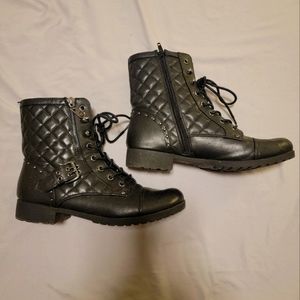 GUESS zip up combat style boots